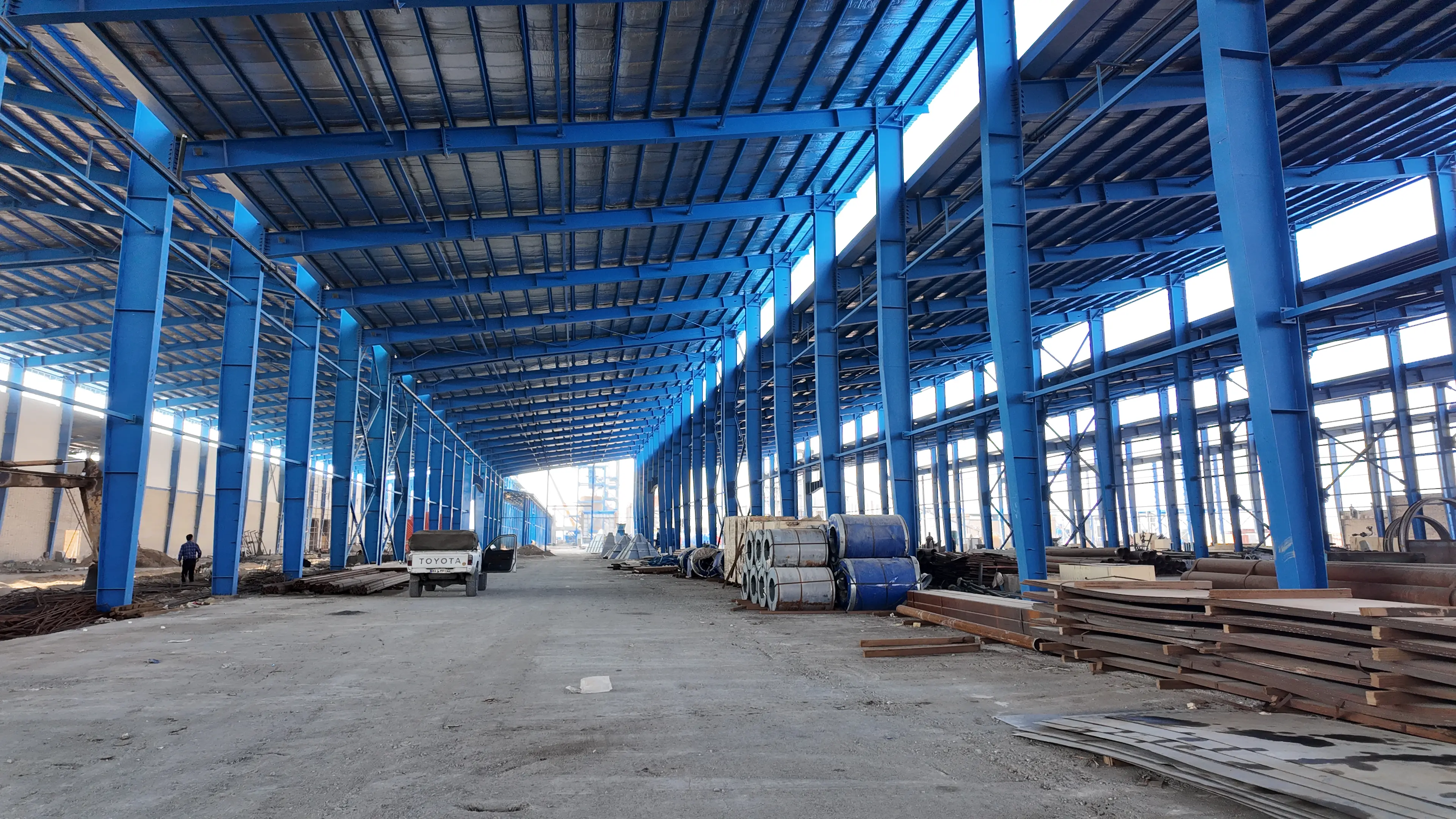 اسلب در 3 سایز 122/2.44 و 122/4.20 و 183/2.44